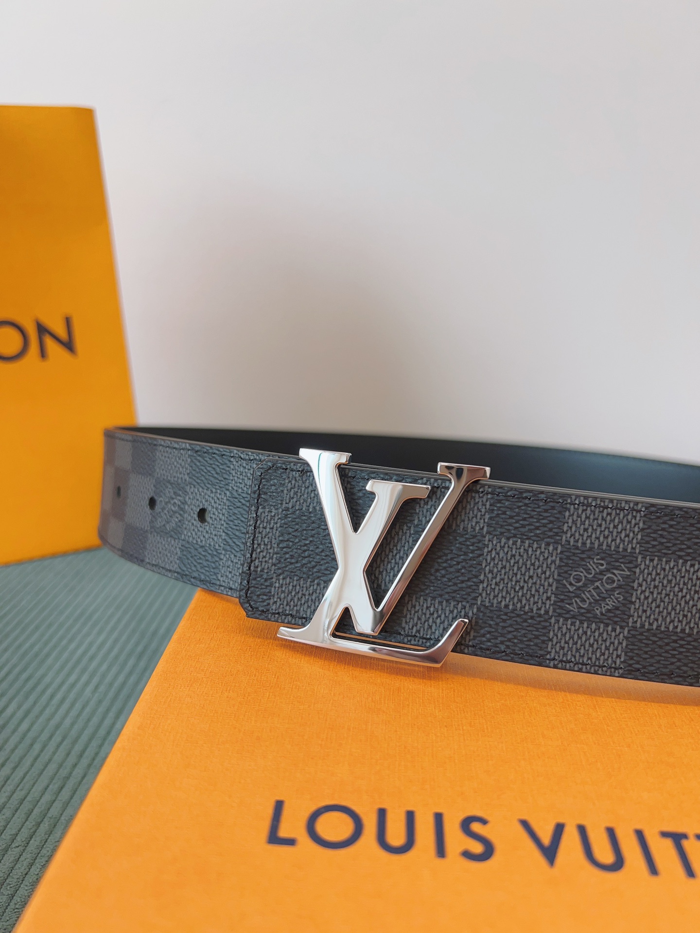LV 一比一 Damier Graphite格紋皮帶 銀扣｜歐美奢侈品精品推薦