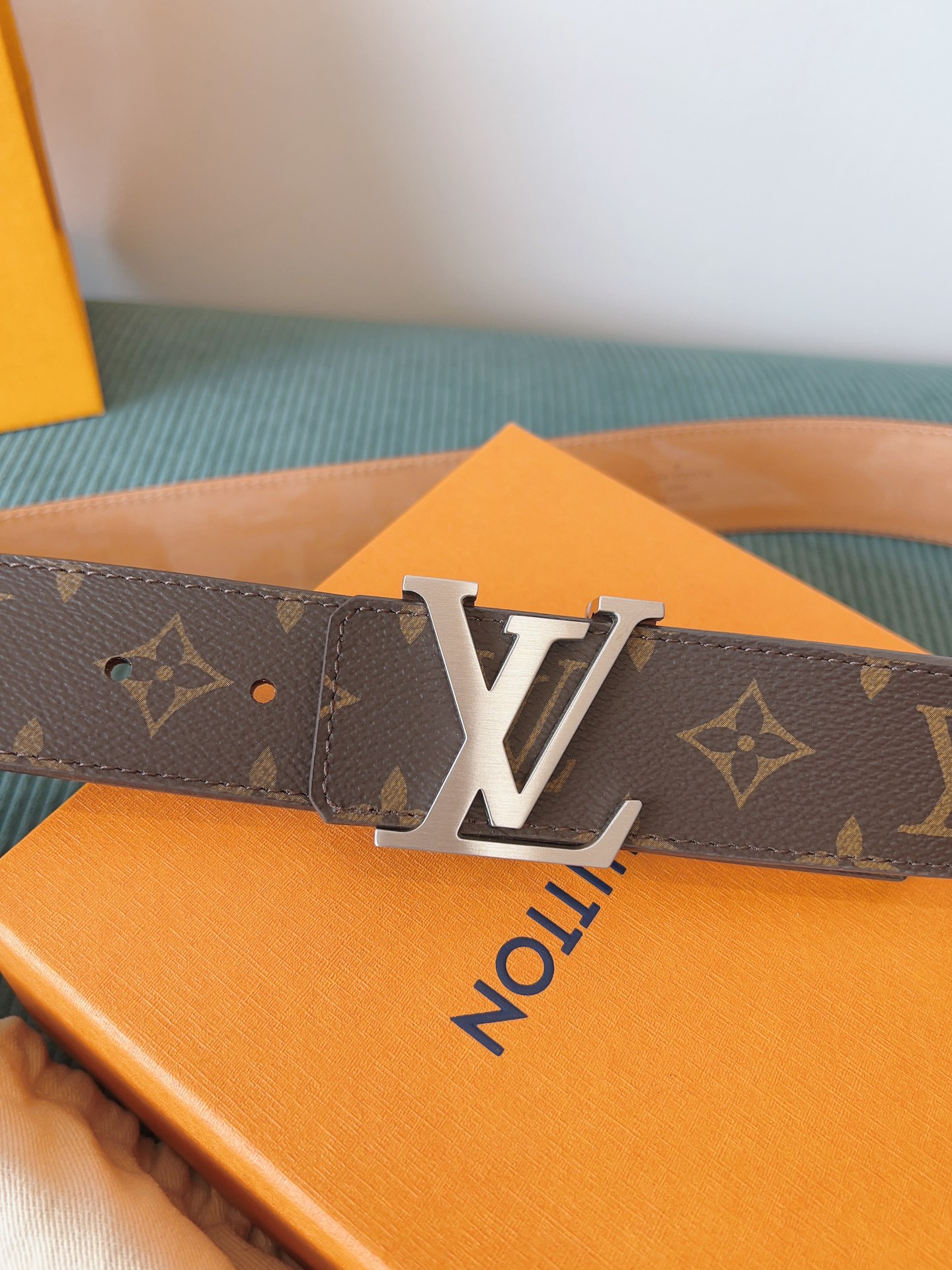 LV 高仿 Monogram 經典皮帶 銀扣｜歐美奢侈品精品推薦