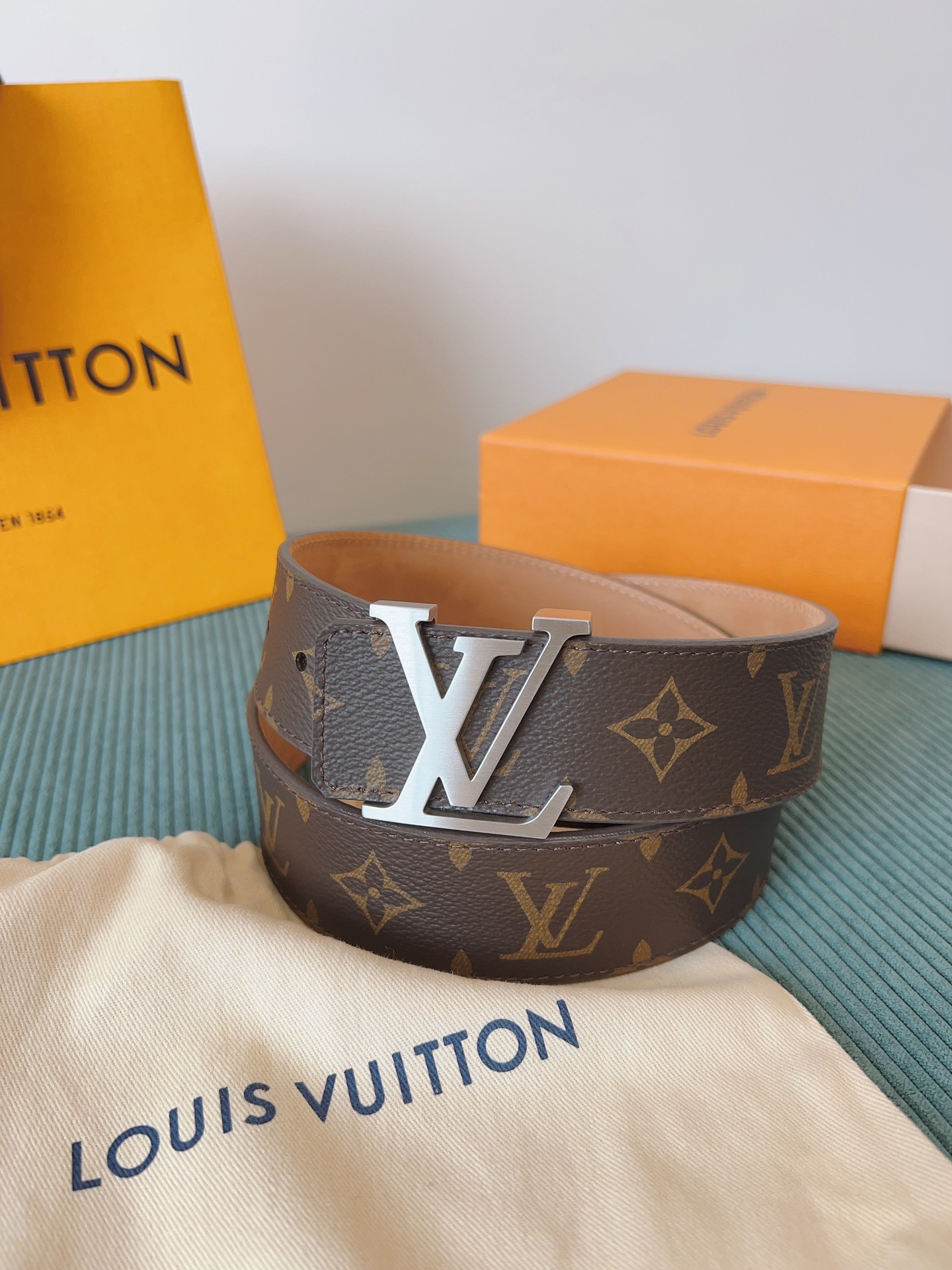 LV 高仿 Monogram 經典皮帶 銀扣｜歐美奢侈品精品推薦