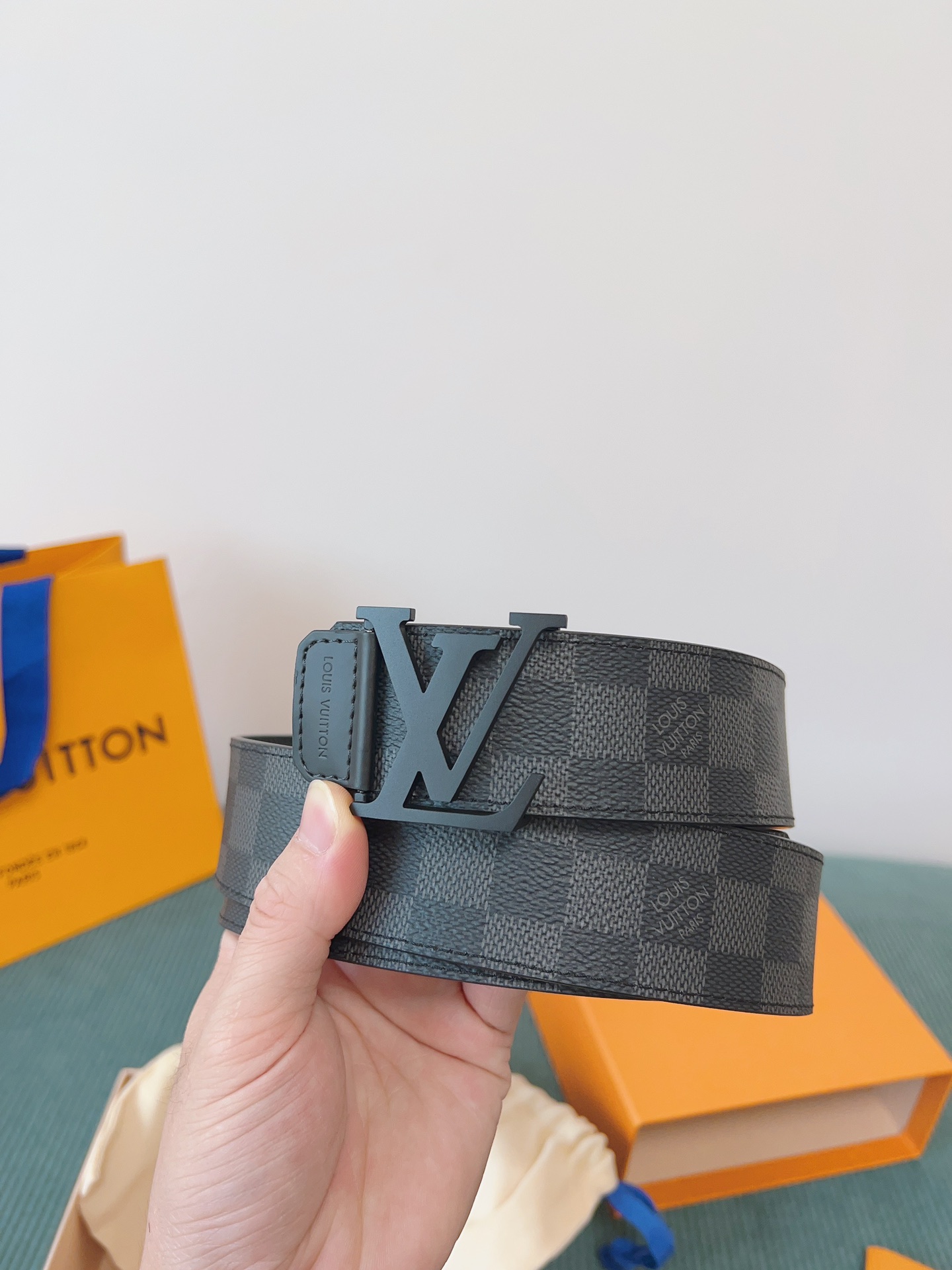 LV 高仿 Damier 格紋皮帶 黑色扣｜歐美奢侈品精品推薦