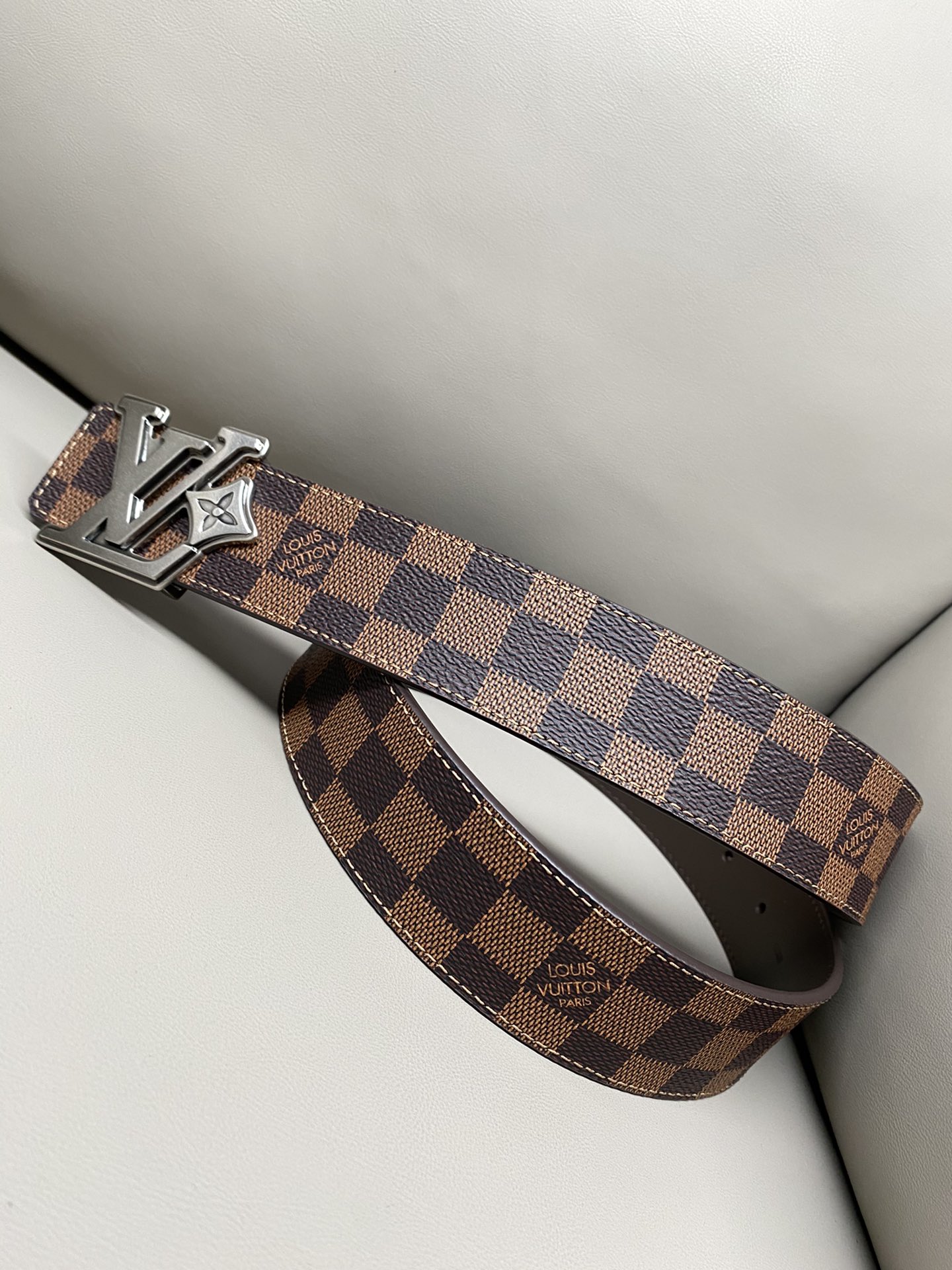 LV 一比一 Damier 格紋皮帶 銀扣設計款｜歐美奢侈品精品推薦