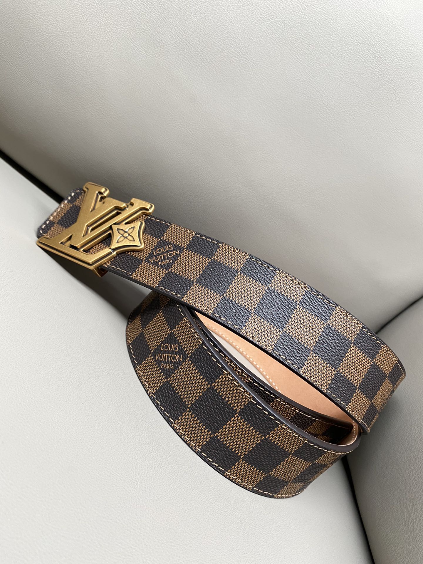 LV 高仿棋盤格皮帶 金色扣頭 經典時尚款｜歐美奢侈品精品推薦