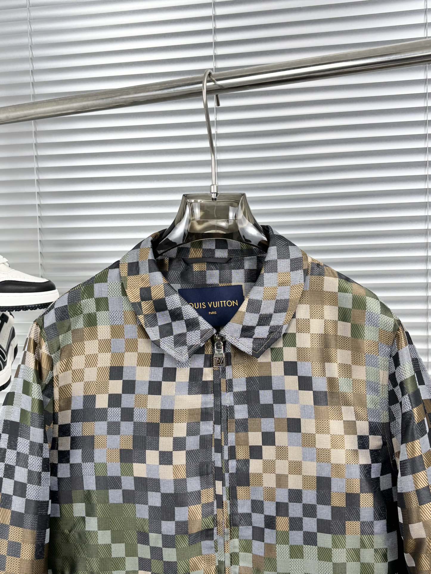 LV 高仿拼色格紋外套 潮流百搭 男士休閒｜歐美奢侈品精品推薦