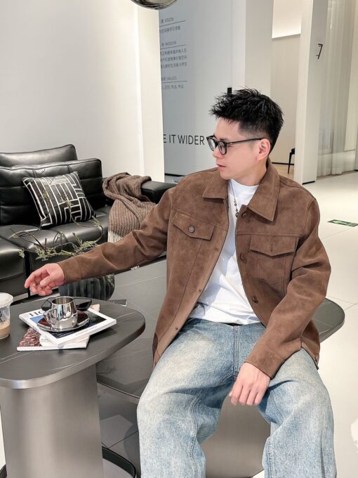LV 高仿棕色麂皮牛仔外套 男士上身實拍款