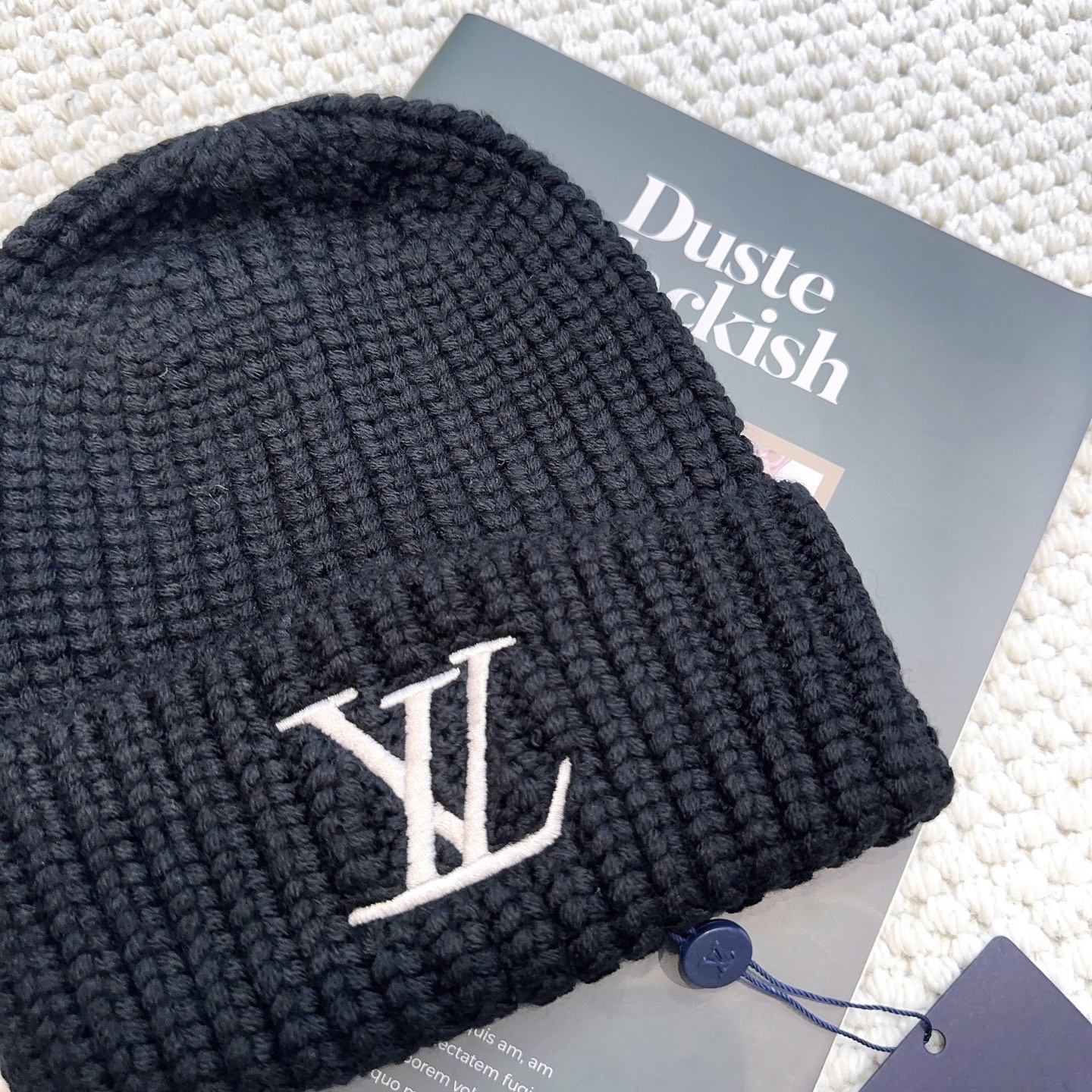 LV 高仿針織毛帽 黑色簡約刺繡款｜歐美奢侈品精品推薦