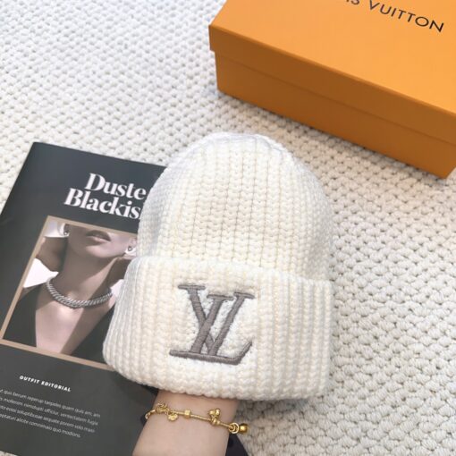 LV 高仿針織毛帽 白色刺繡Logo百搭款