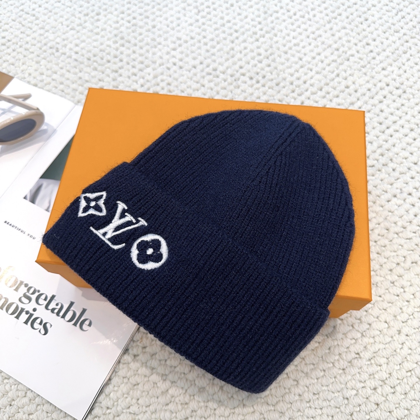 LV 高仿針織毛帽 深藍色翻邊刺繡冬季保暖｜歐美奢侈品精品推薦