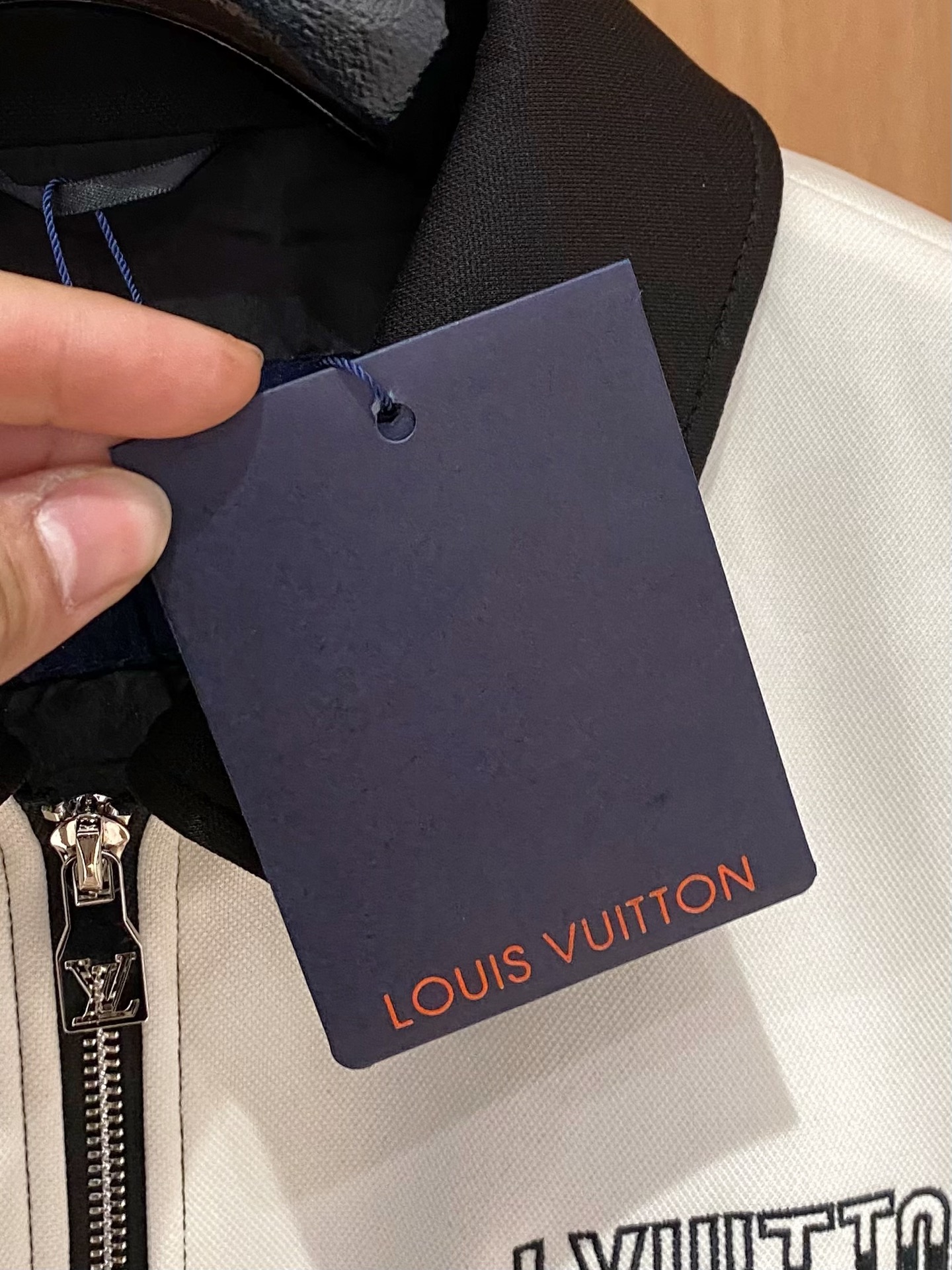 LV 原單拼色外套 男士休閒運動風 俐落時尚感｜歐美奢侈品精品推薦