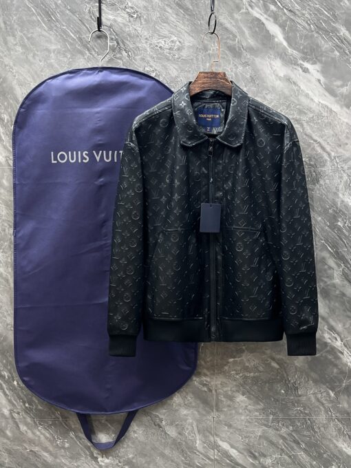 LV 高仿黑色外套 Monogram壓紋時尚款