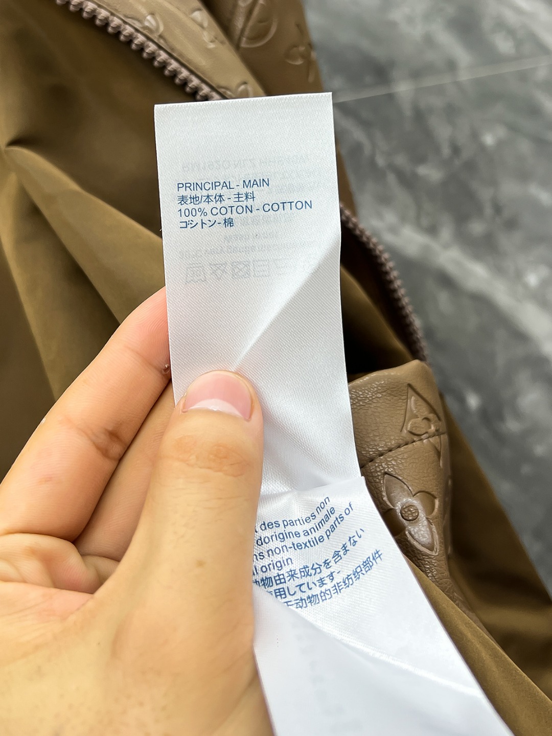 LV 一比一棕色外套 Monogram壓紋挺版款｜歐美奢侈品精品推薦