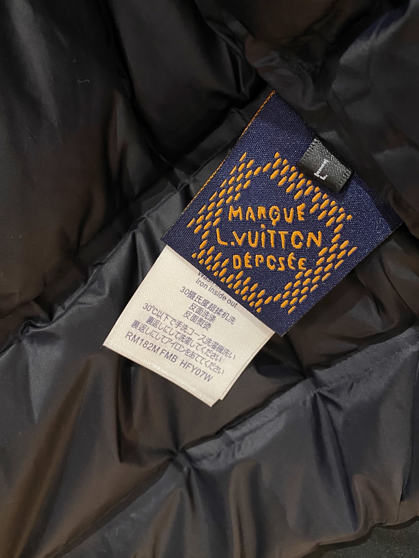 LV A貨黑色皮革外套 Monogram壓紋挺版設計｜歐美奢侈品精品推薦