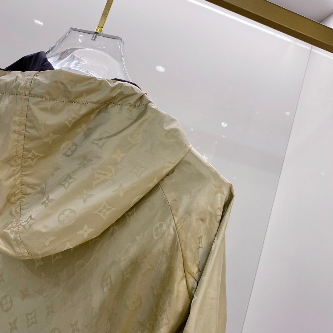 LV 一比一米色連帽外套 輕盈防風百搭設計｜歐美奢侈品精品推薦