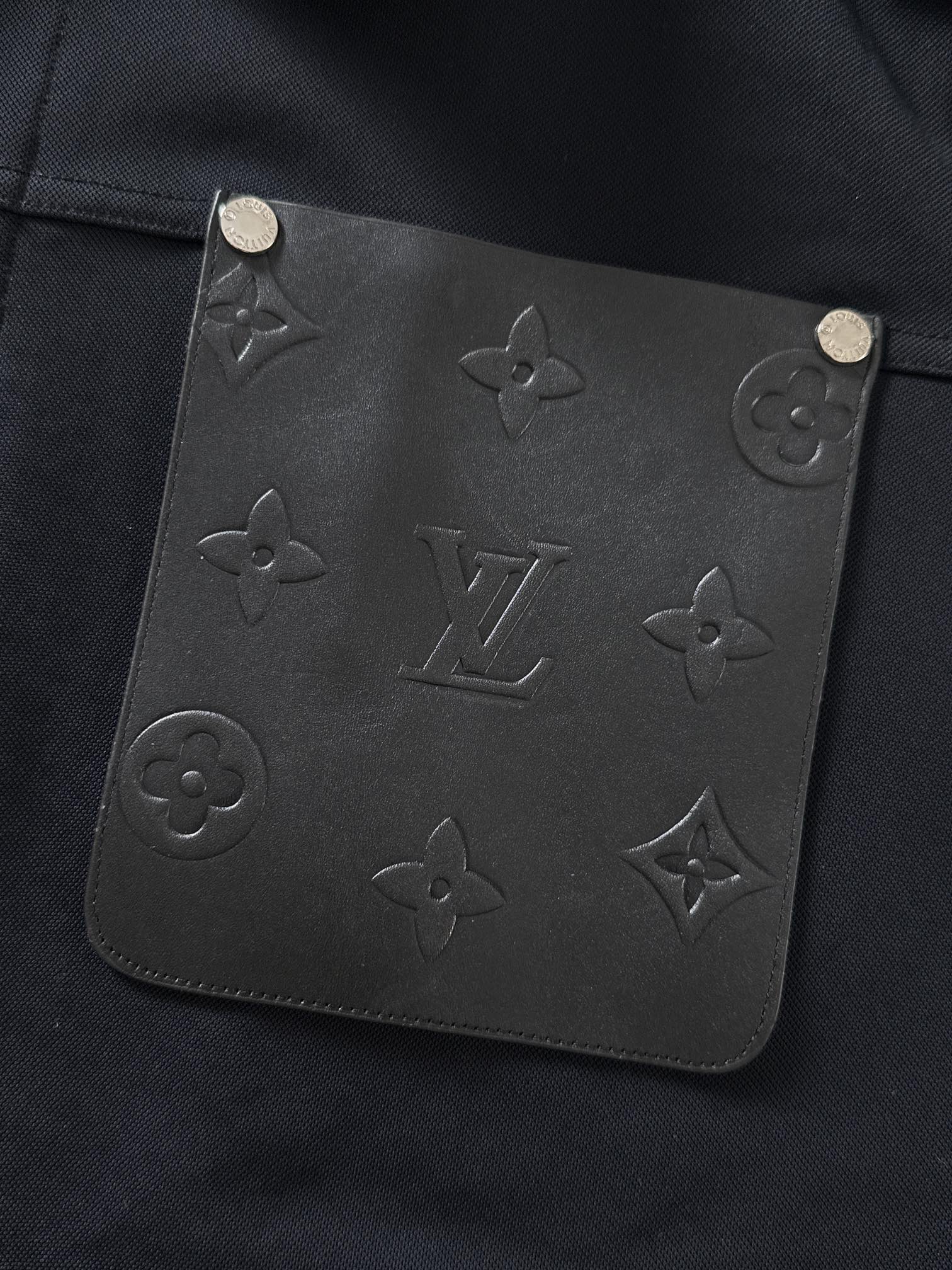 LV A貨黑色口袋外套 簡約質感百搭設計｜歐美奢侈品精品推薦