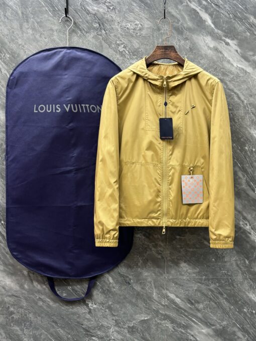 LV A貨連帽外套 輕薄防風潮流款 黃色設計