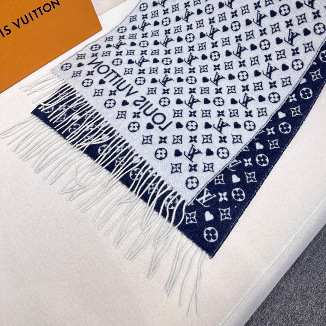 LV 原單羊毛圍巾 雙面藍白設計 經典Monogram保暖百搭｜歐美奢侈品精品推薦
