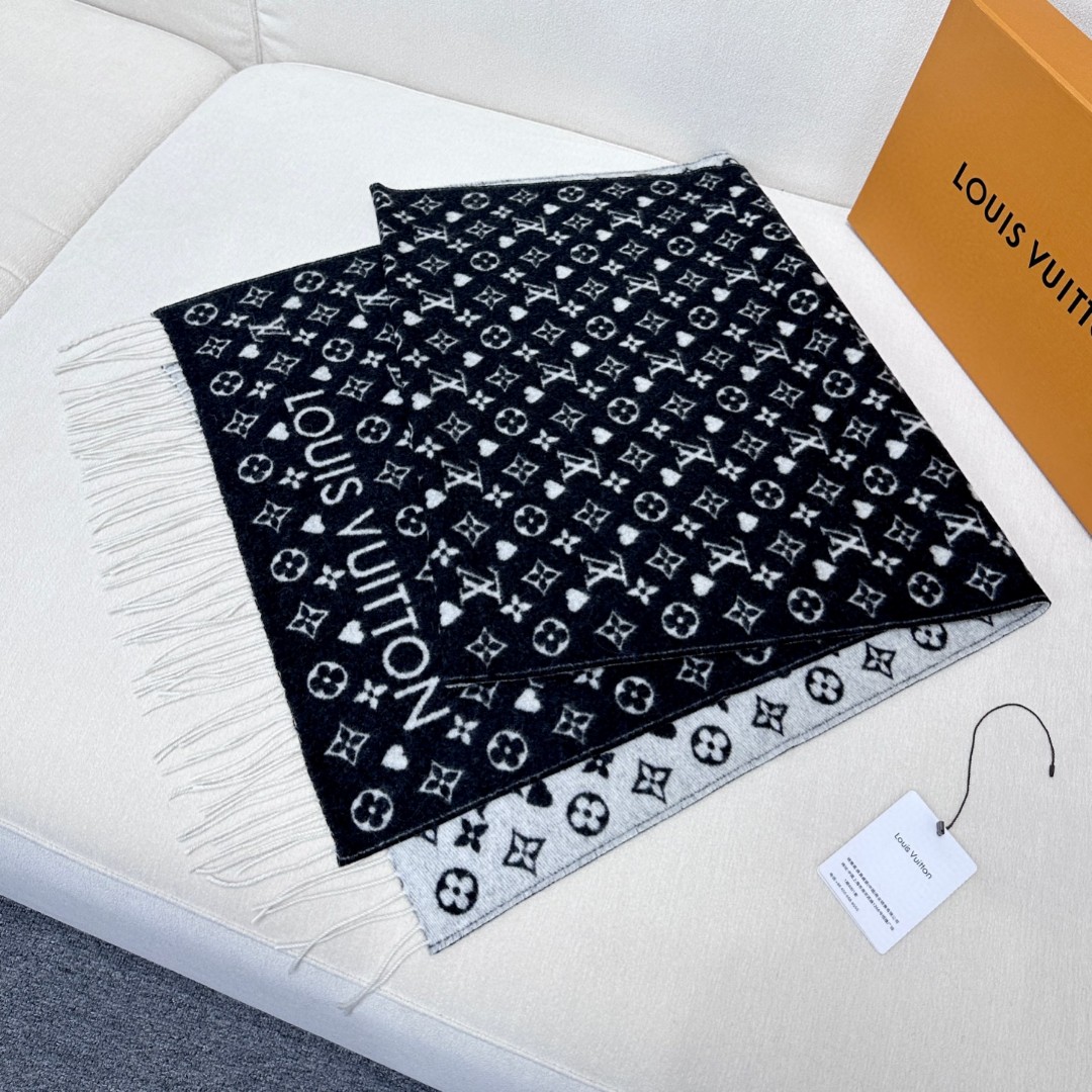 LV 精品仿製羊毛圍巾 黑灰雙面設計 Monogram保暖時尚｜歐美奢侈品精品推薦