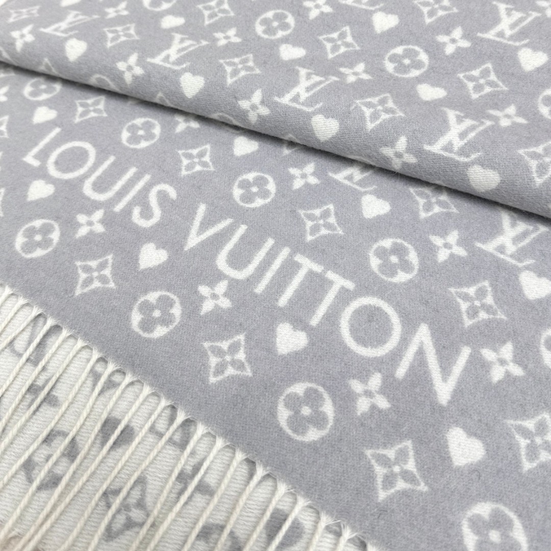 LV 精品仿製羊毛圍巾 灰白雙面設計 Monogram典雅百搭｜歐美奢侈品精品推薦