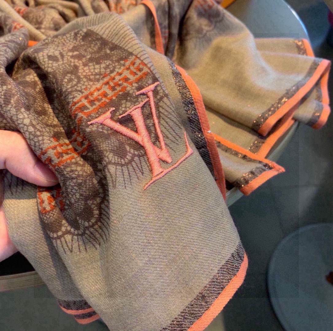 LV 精品仿製圍巾 棕橘拼接設計 低調奢華｜歐美奢侈品精品推薦