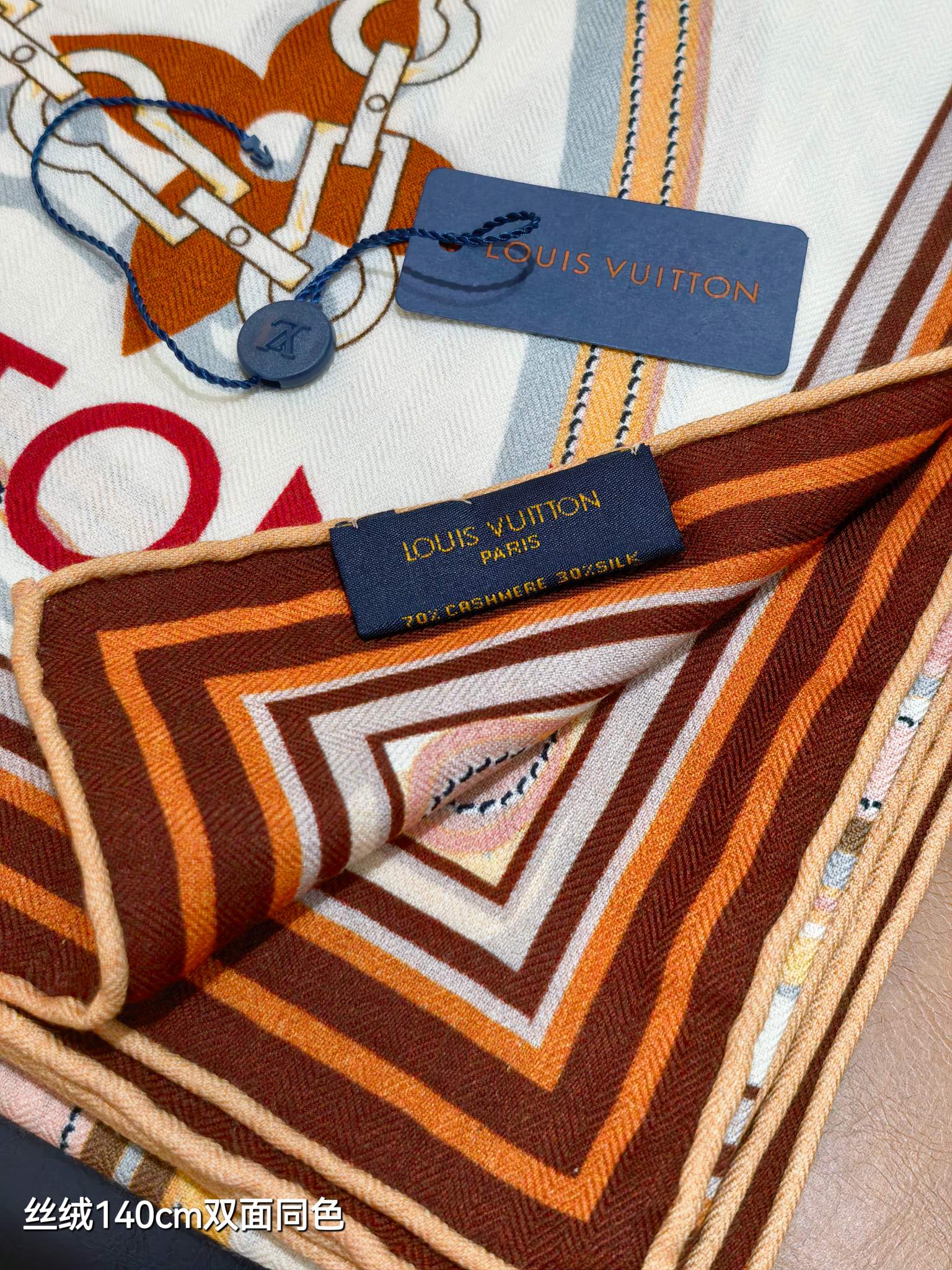 LV 高仿絲巾 140CM 經典鎖鏈印花棕色方巾｜歐美奢侈品精品推薦