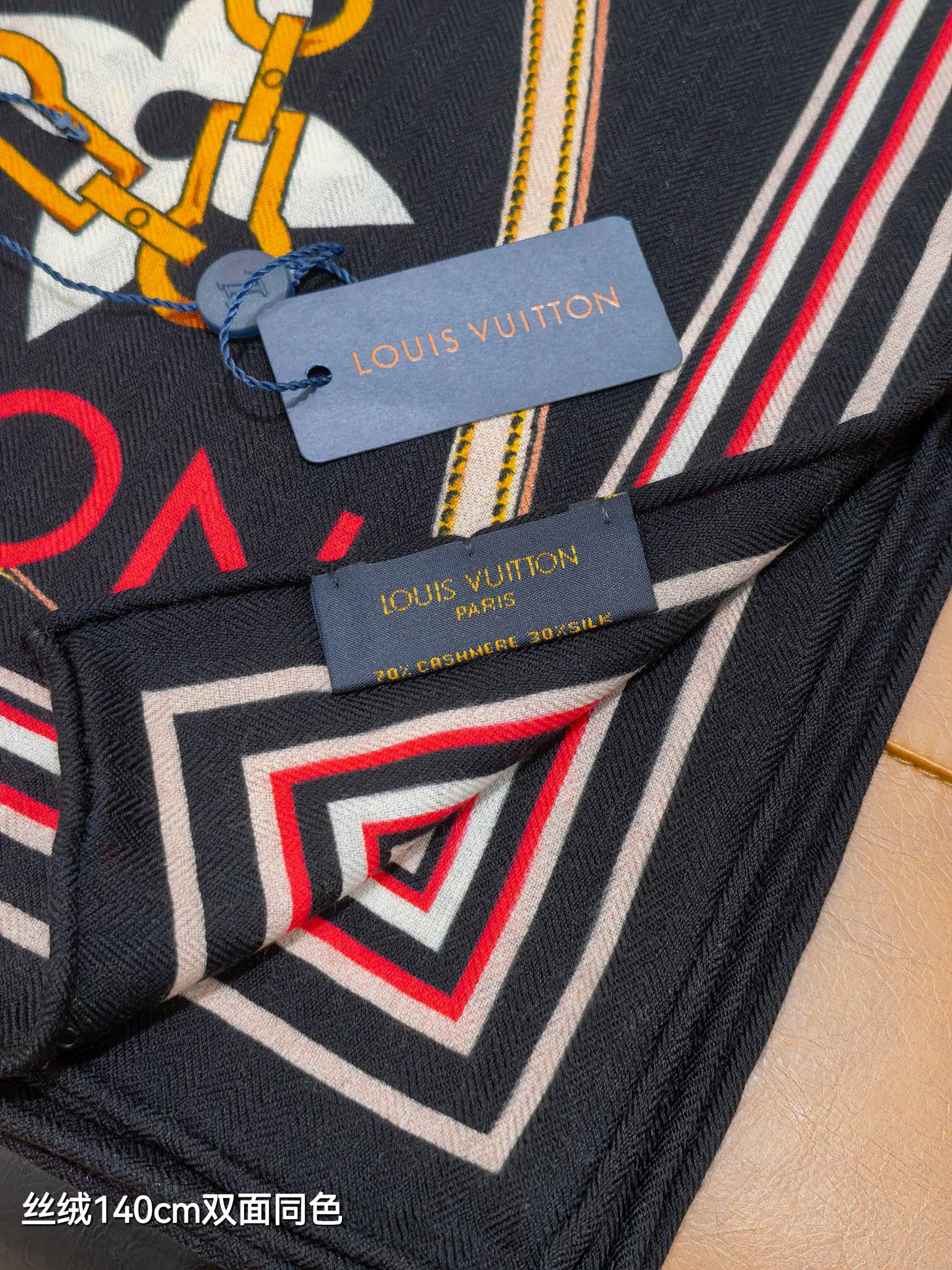 LV 原單絲巾 140CM 黑白鎖鏈印花方巾|超A仿原單精品圖片 10 LV 原單絲巾 140CM 黑白鎖鏈印花方巾|歐美奢侈品精品推薦