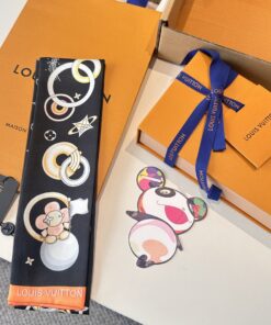 LV 原單絲巾 黑色插畫設計俏皮點綴限量款