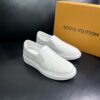 LV 一比一白色壓花懶人鞋 舒適百搭款|超A仿原單精品圖片 3 LV 一比一白色壓花懶人鞋 舒適百搭款|歐美奢侈品精品推薦