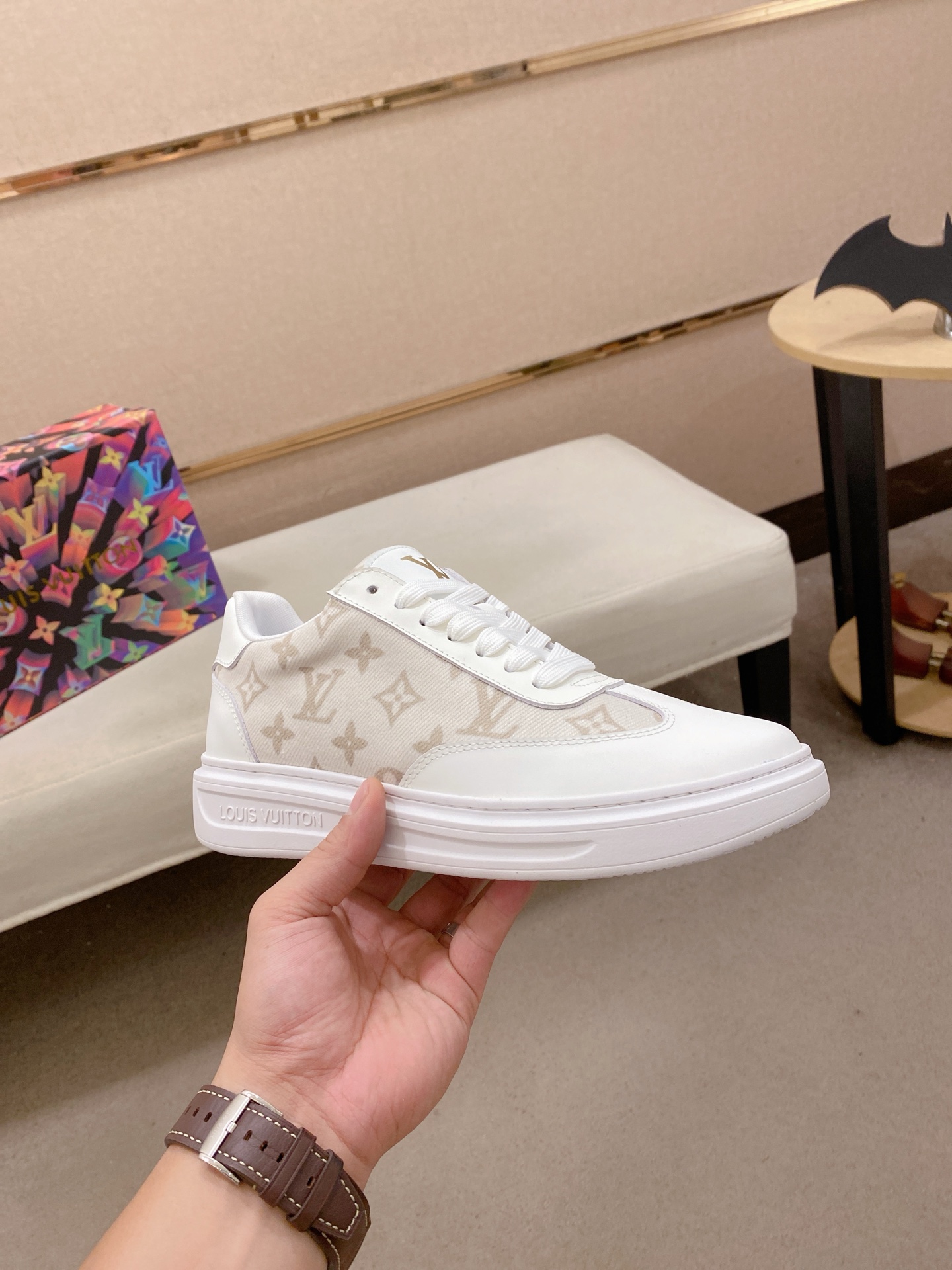 LV 一比一 白色Monogram低筒運動鞋 清爽百搭｜歐美奢侈品精品推薦
