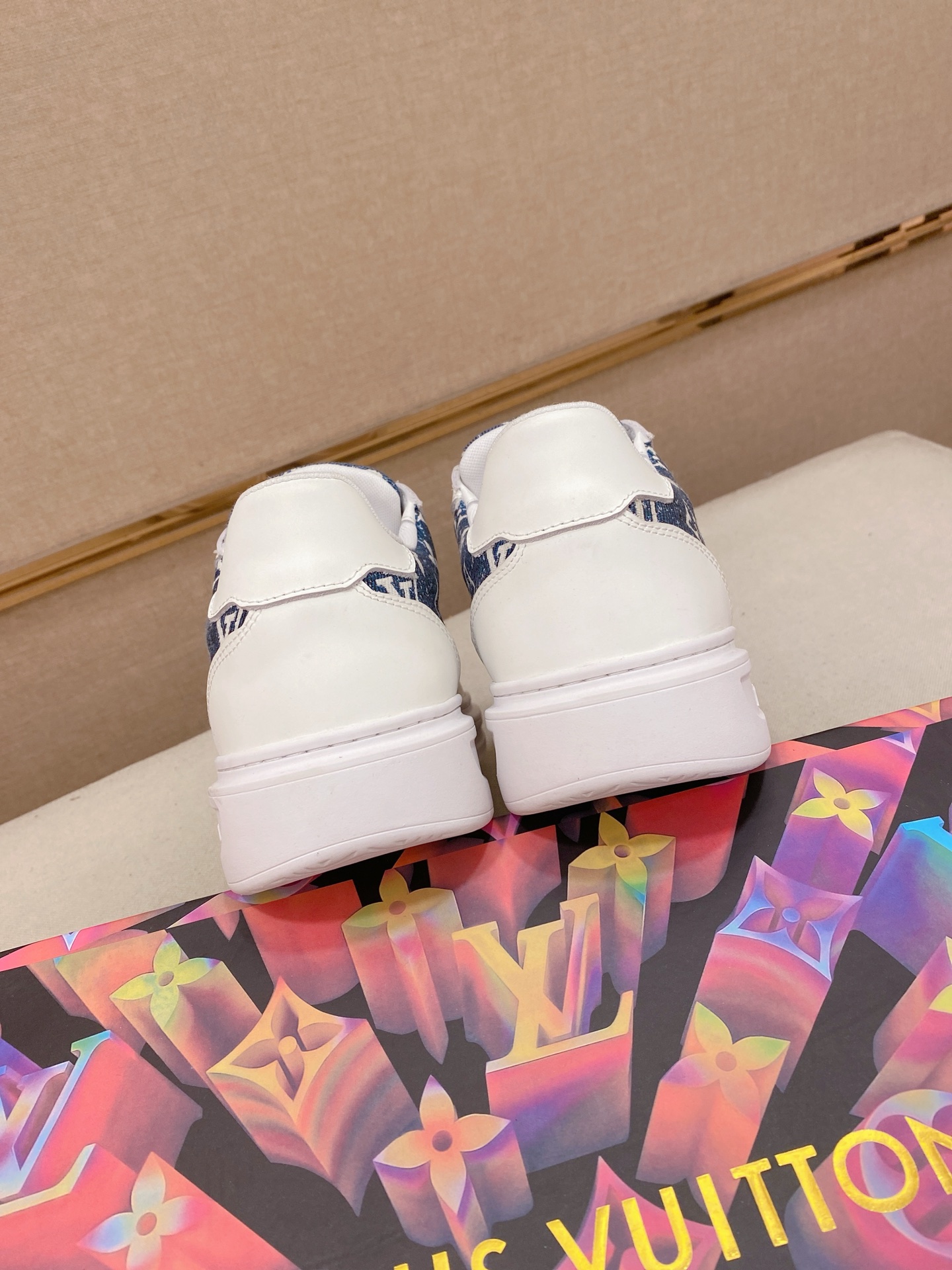 LV A貨 藍色Monogram牛仔拼接運動鞋 清爽休閒｜歐美奢侈品精品推薦