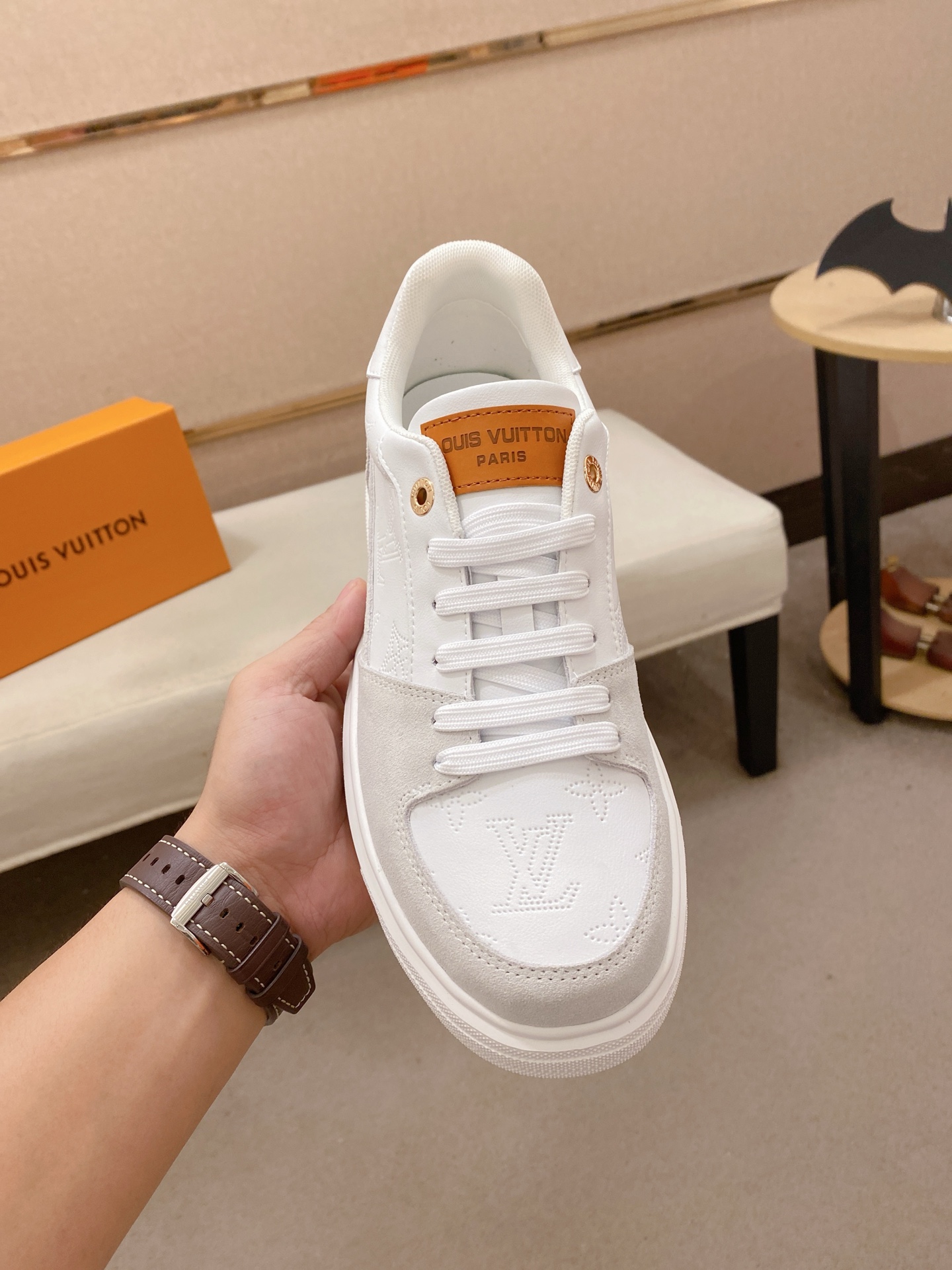 LV 一比一 白色運動鞋 極簡百搭設計｜歐美奢侈品精品推薦
