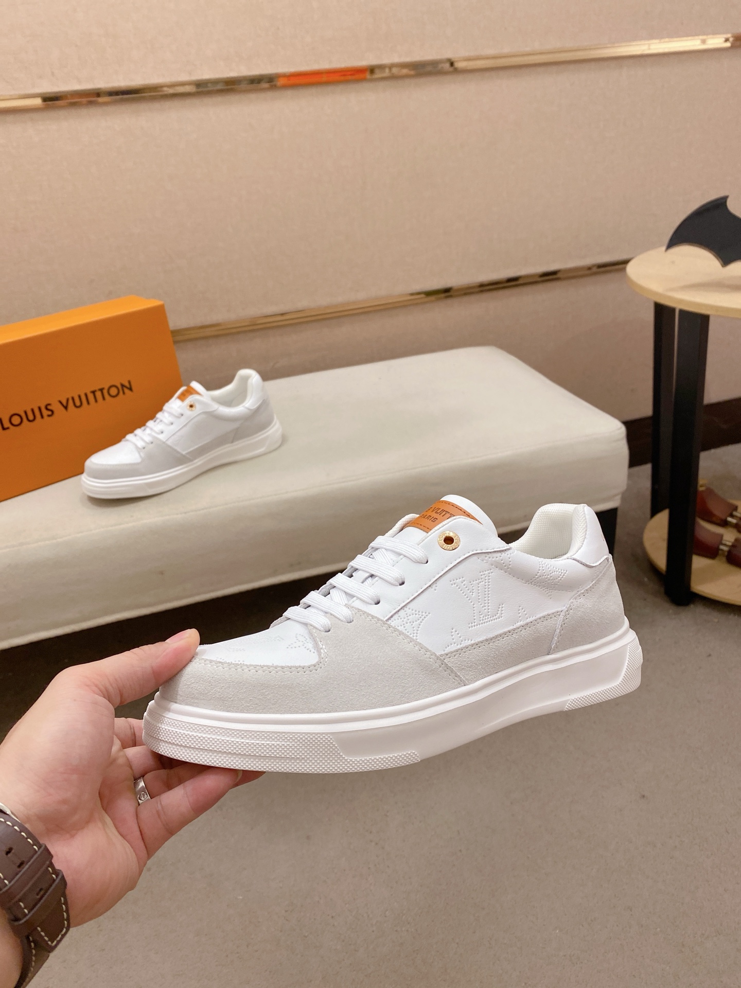 LV 一比一 白色運動鞋 極簡百搭設計｜歐美奢侈品精品推薦
