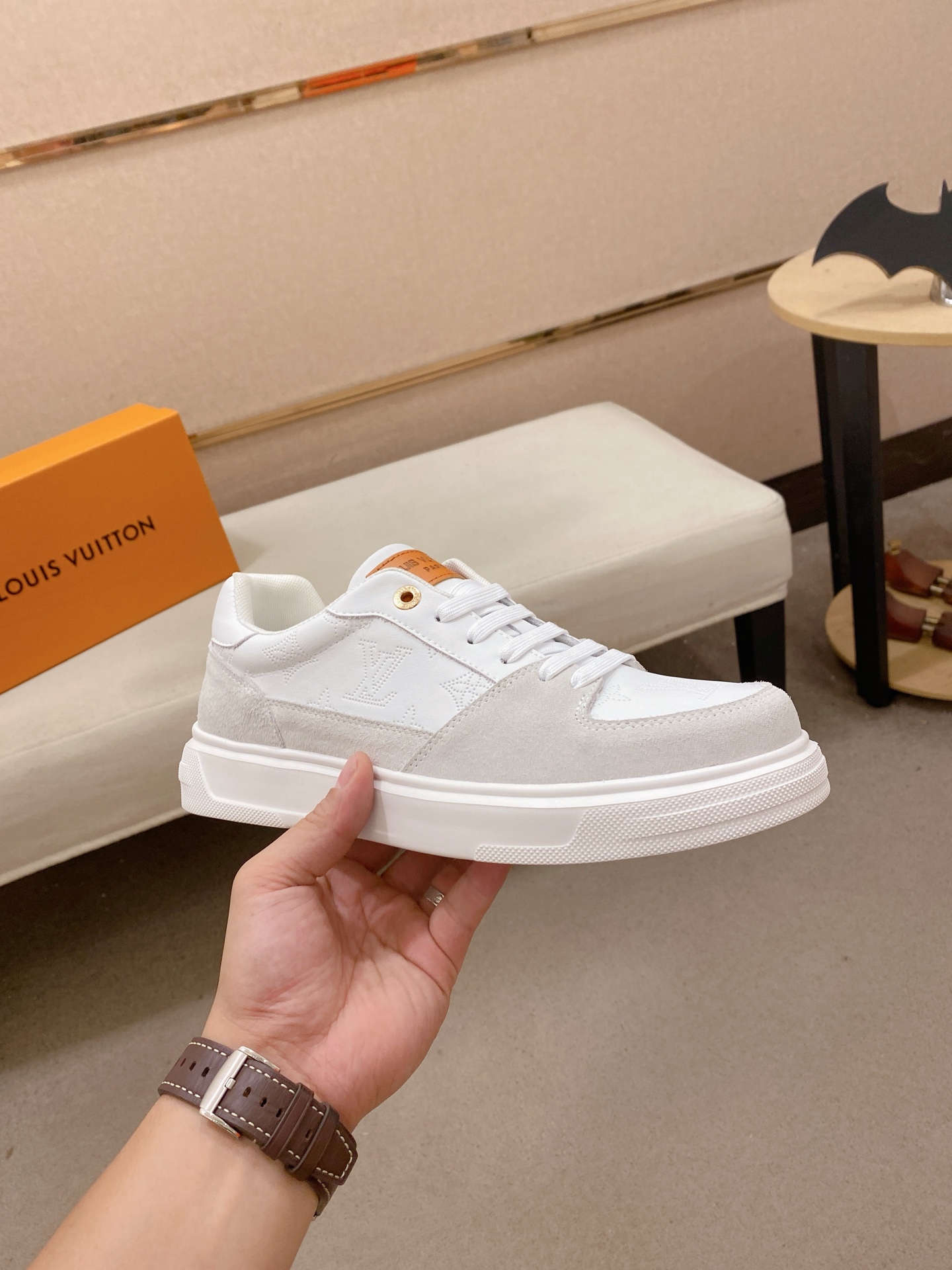 LV 一比一 白色運動鞋 極簡百搭設計｜歐美奢侈品精品推薦