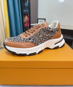 LV 高仿 棕色運動鞋 花紋拼接百搭款