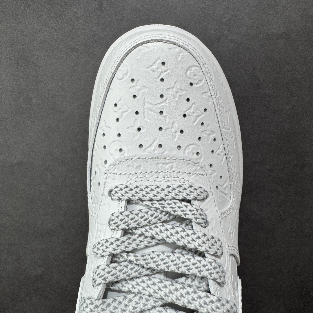 LV 高仿 白色壓花運動鞋 AF1低幫經典百搭款｜歐美奢侈品精品推薦