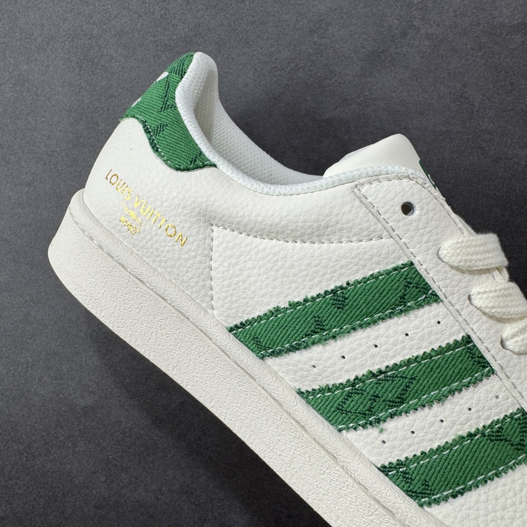 LV 精品仿製 綠條紋拼接低幫運動鞋 經典潮流款｜歐美奢侈品精品推薦