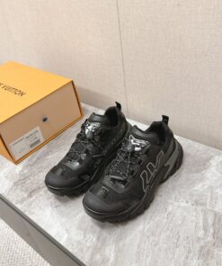 LV 高仿 黑色低幫運動鞋 潮流百搭款