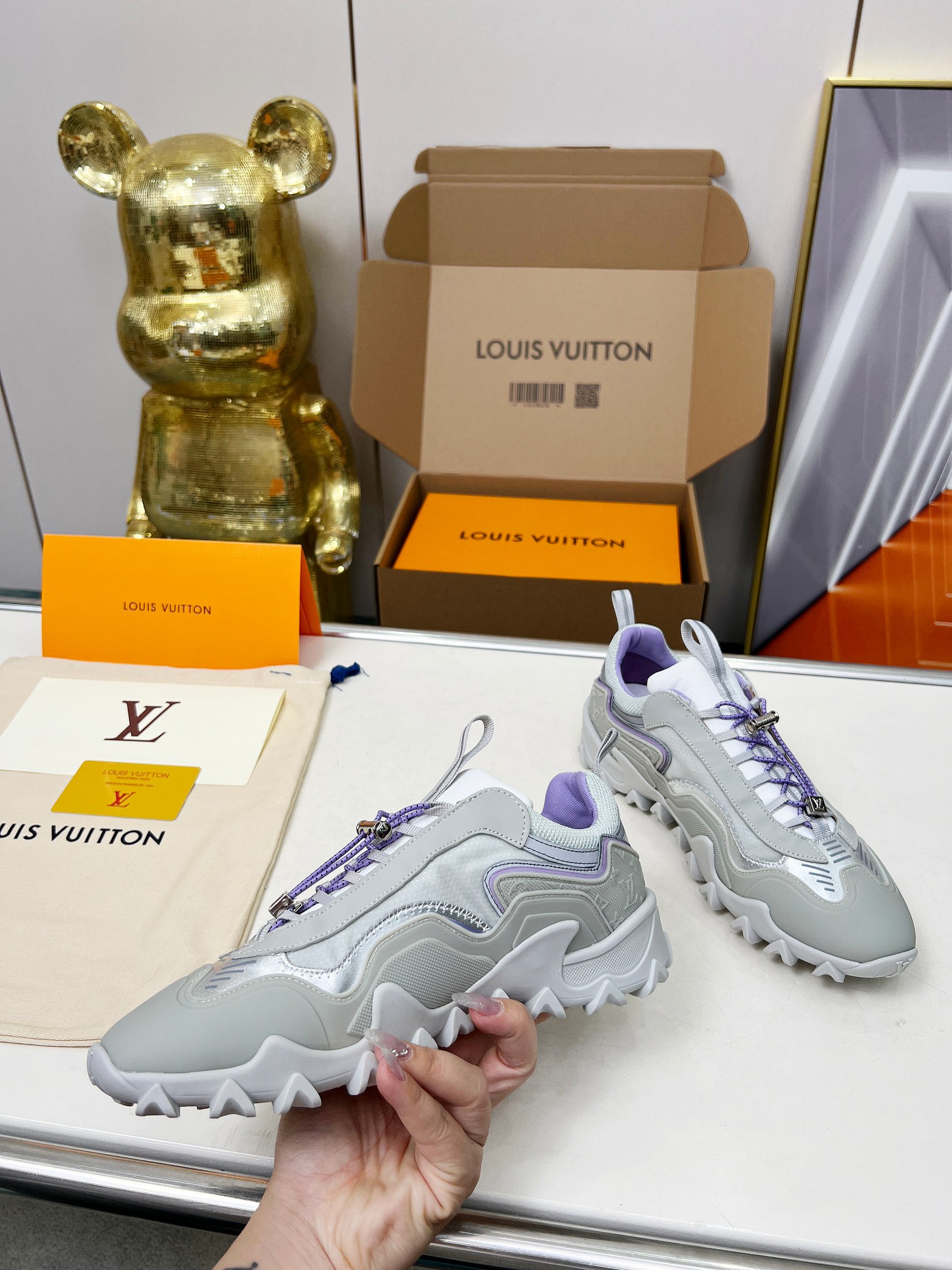 LV 一比一 灰紫運動鞋 拼接厚底舒適款｜歐美奢侈品精品推薦