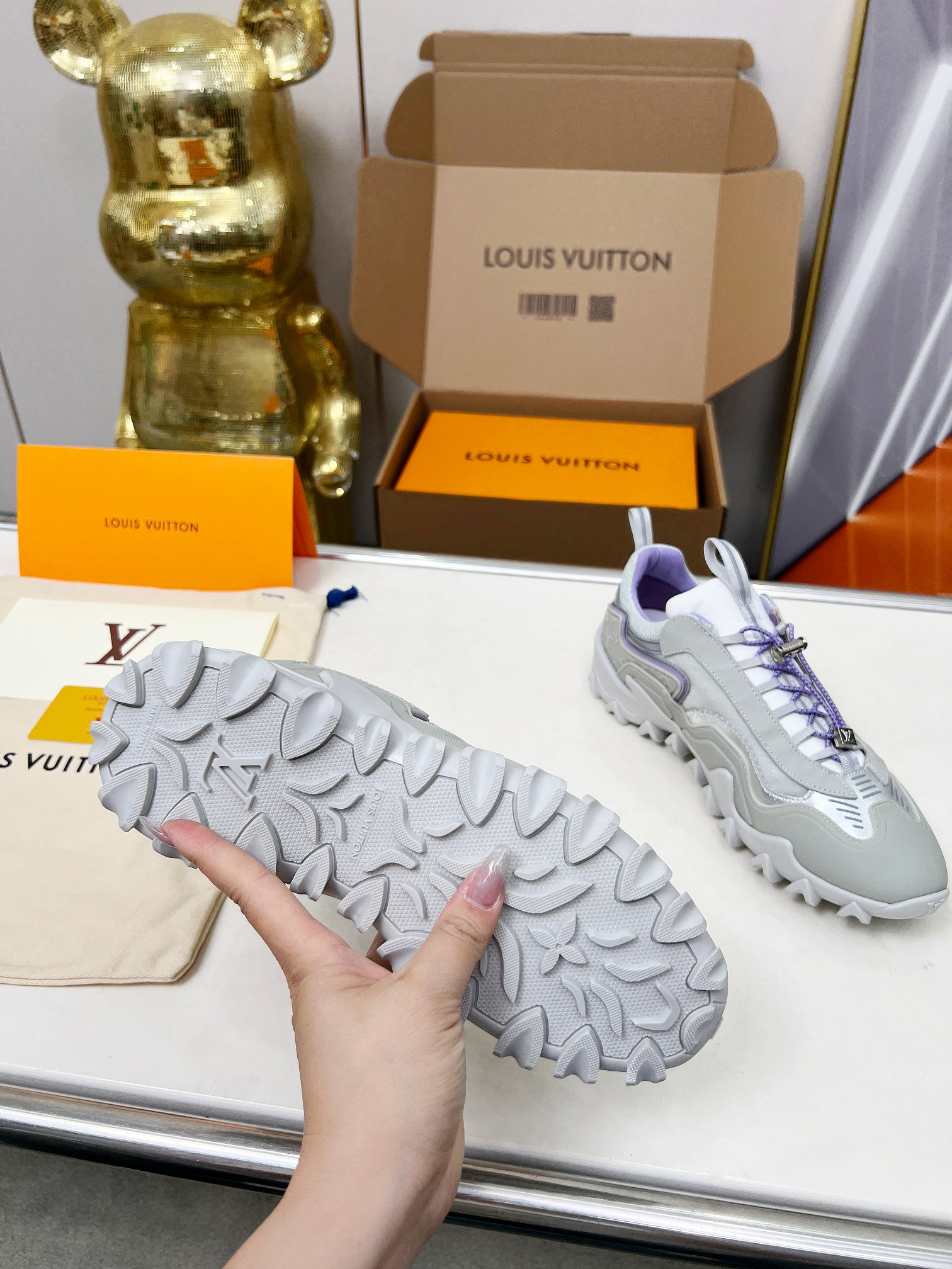 LV 一比一 灰紫運動鞋 拼接厚底舒適款｜歐美奢侈品精品推薦