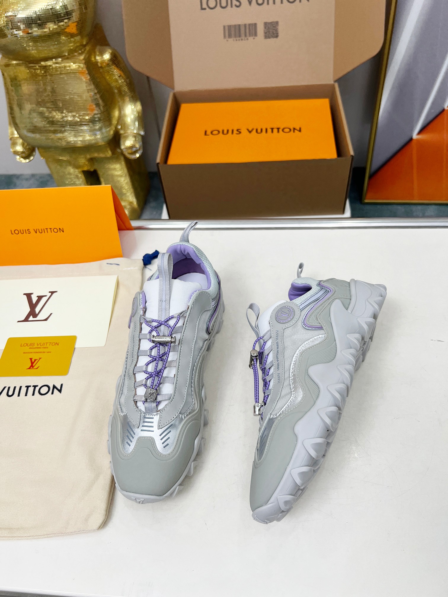 LV 一比一 灰紫運動鞋 拼接厚底舒適款｜歐美奢侈品精品推薦