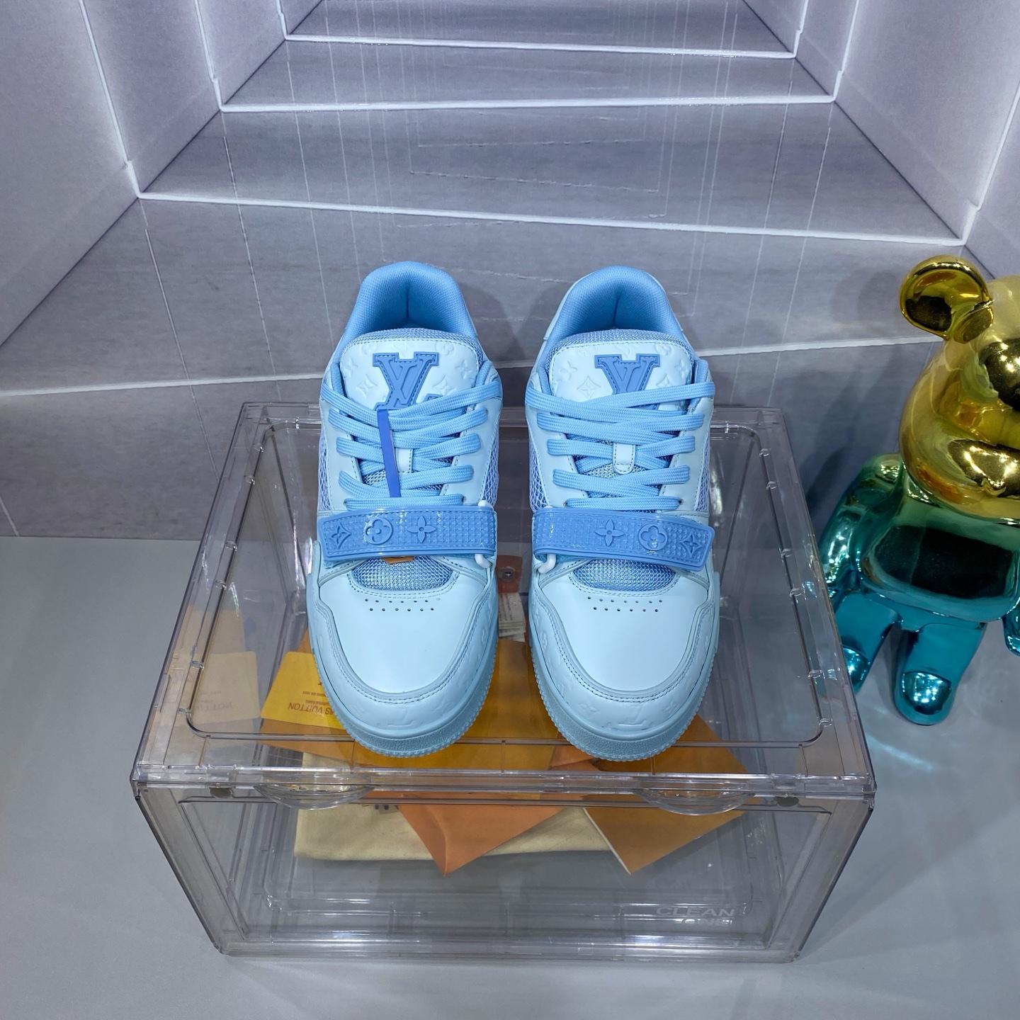 LV 一比一 Trainer 運動鞋 淡藍配色 時尚百搭款｜歐美奢侈品精品推薦