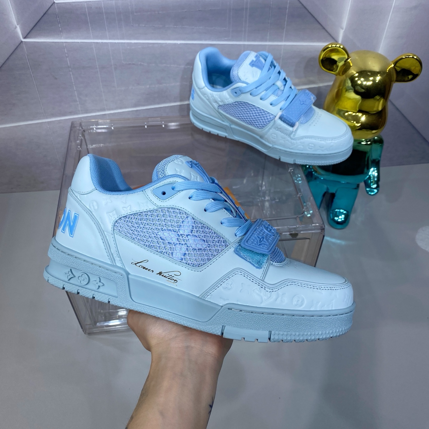 LV 一比一 Trainer 運動鞋 淡藍配色 時尚百搭款｜歐美奢侈品精品推薦