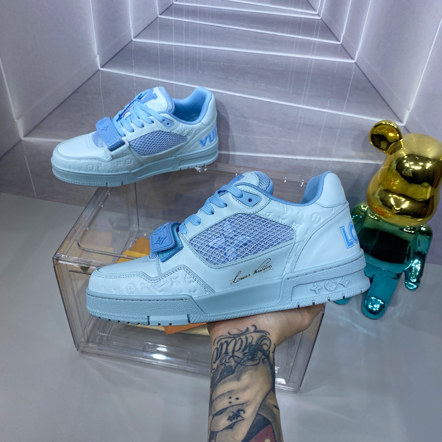 LV 一比一 Trainer 運動鞋 淡藍配色 時尚百搭款｜歐美奢侈品精品推薦