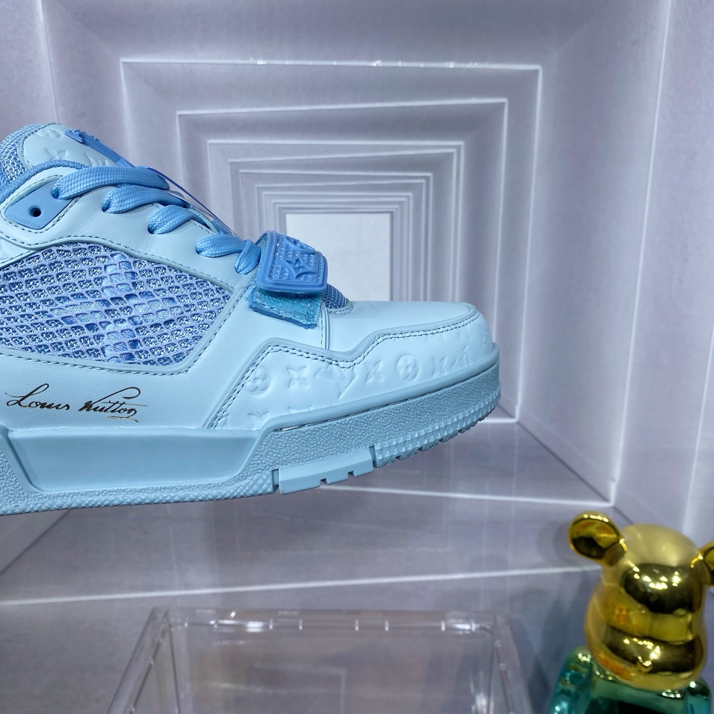 LV 一比一 Trainer 運動鞋 淡藍配色 時尚百搭款｜歐美奢侈品精品推薦
