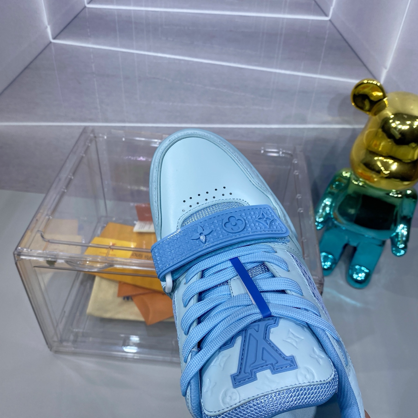 LV 一比一 Trainer 運動鞋 淡藍配色 時尚百搭款｜歐美奢侈品精品推薦