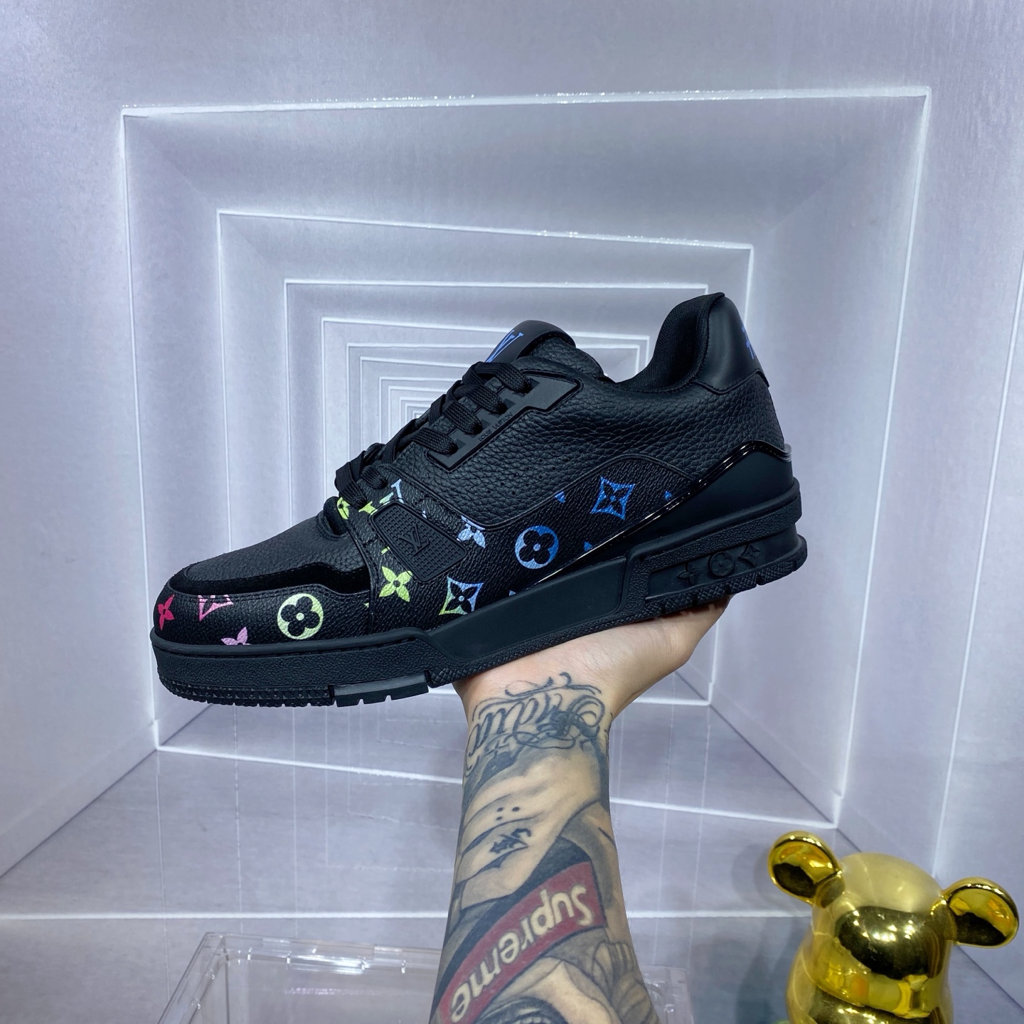LV 原單 Trainer 黑色運動鞋 彩色 Monogram 潮流款｜歐美奢侈品精品推薦