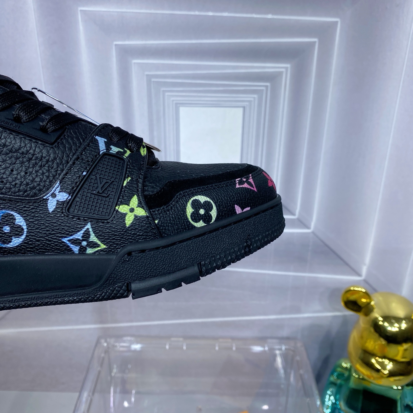LV 原單 Trainer 黑色運動鞋 彩色 Monogram 潮流款｜歐美奢侈品精品推薦