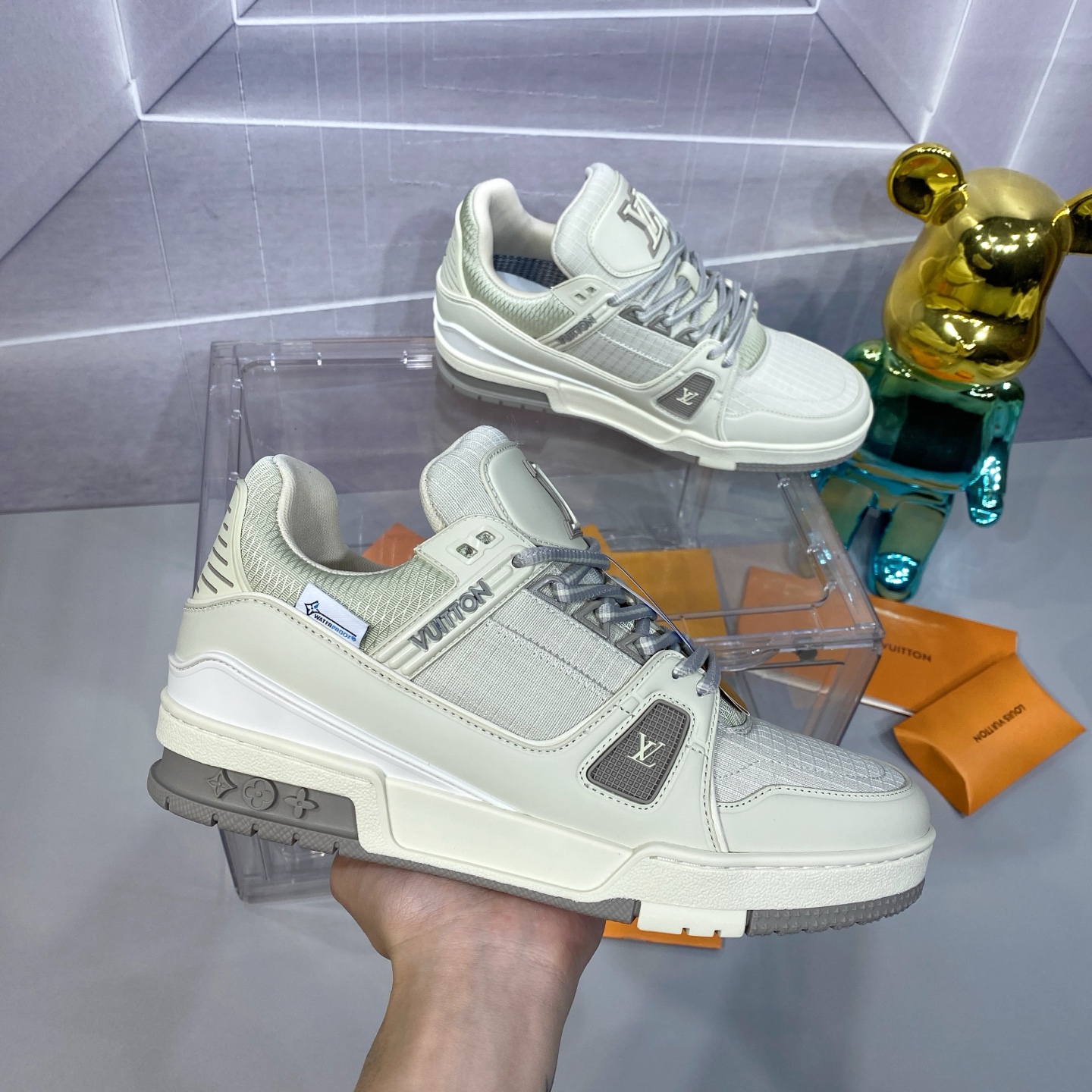 LV 高仿 Trainer 灰白格紋低筒運動鞋 百搭清爽款｜歐美奢侈品精品推薦