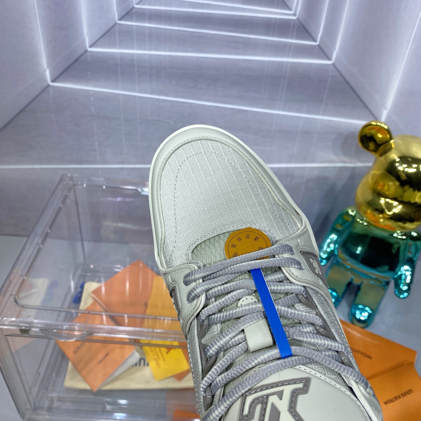 LV 高仿 Trainer 灰白格紋低筒運動鞋 百搭清爽款｜歐美奢侈品精品推薦