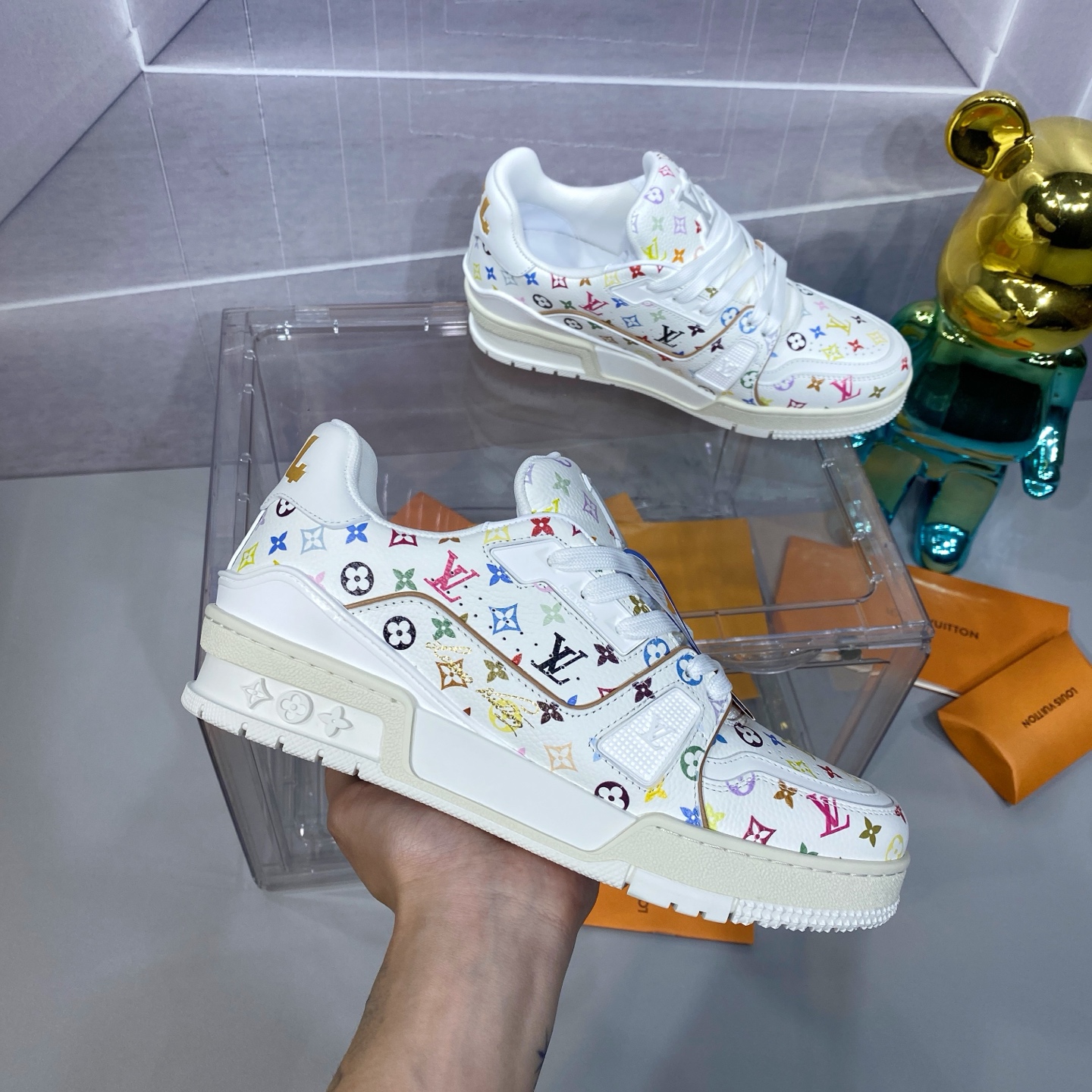 LV 一比一 Trainer 彩色 Monogram 運動鞋 白底百搭款｜歐美奢侈品精品推薦