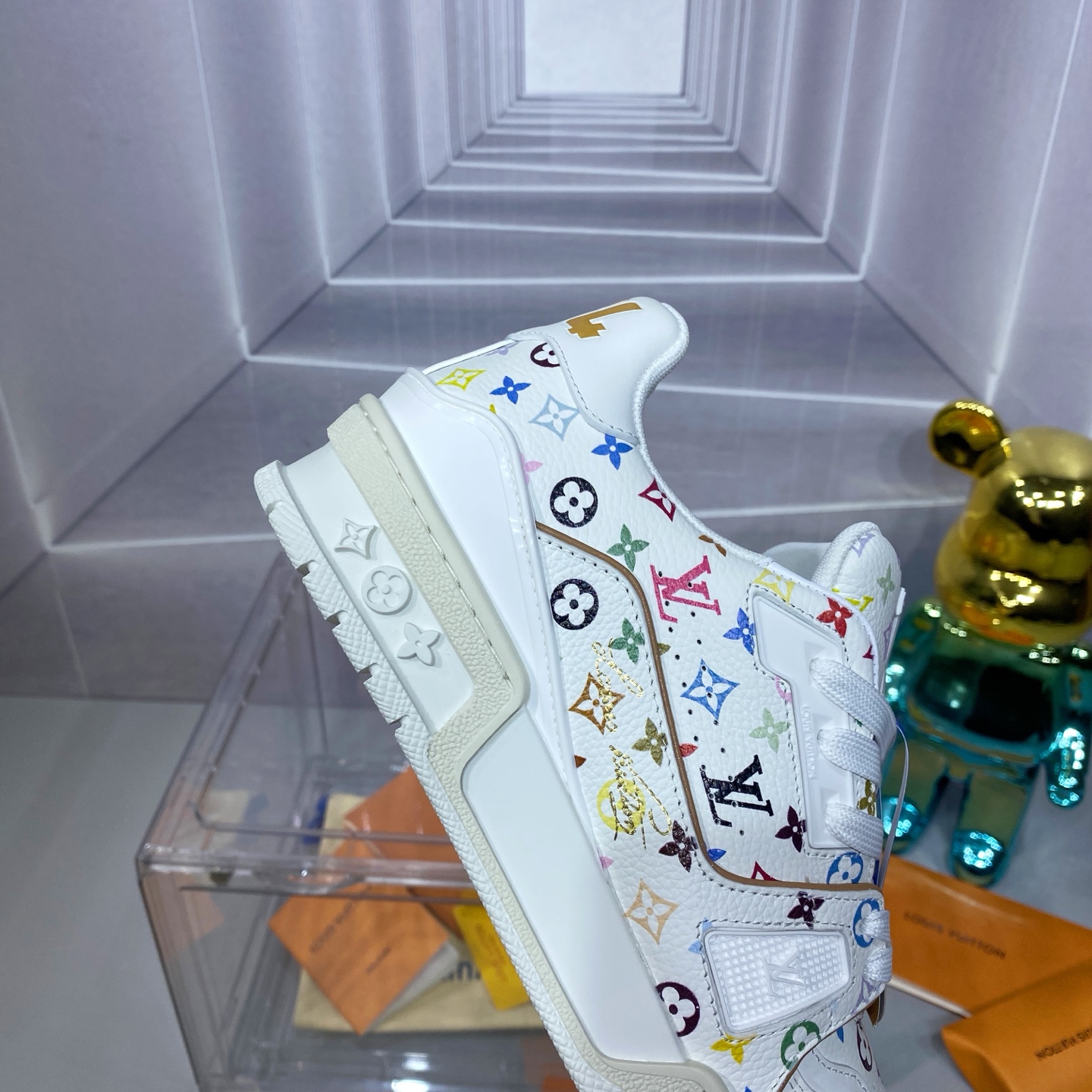 LV 一比一 Trainer 彩色 Monogram 運動鞋 白底百搭款｜歐美奢侈品精品推薦