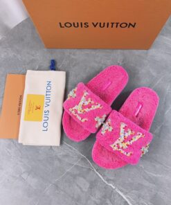 LV 精品毛絨拖鞋 桃紅亮片刺繡款